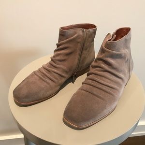 NEW Jeffrey Campbell Suede Boots